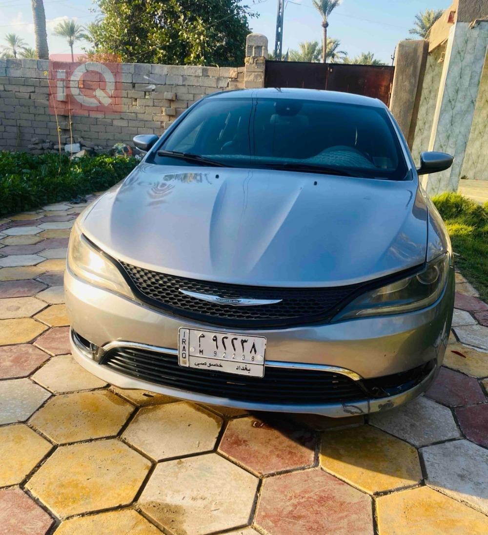 كرايسلر 200